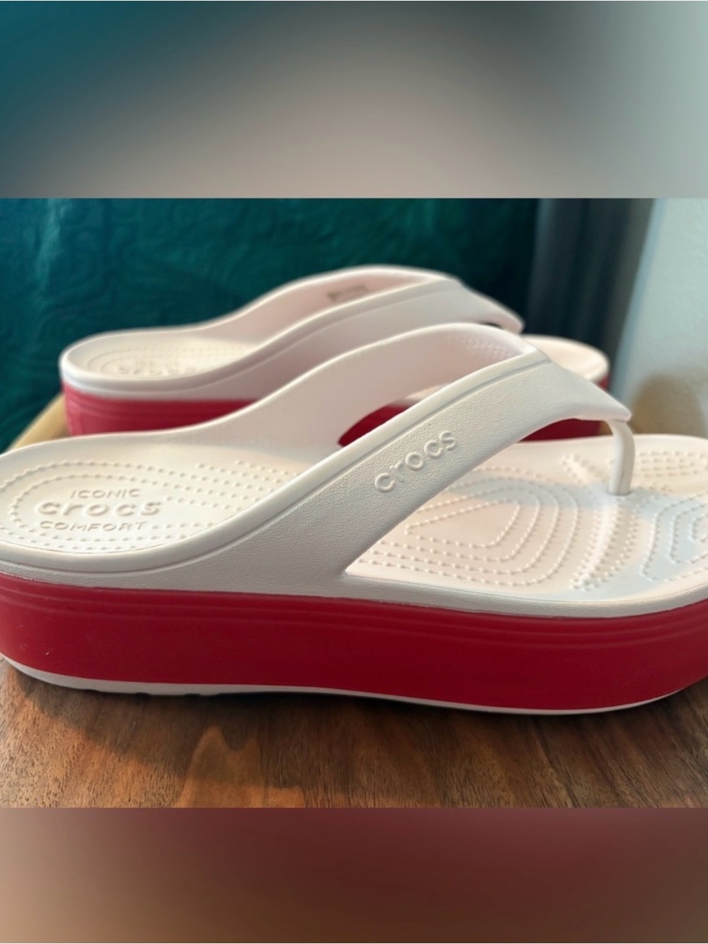 CROCS Women’s Crocband White Strap Pink Platform Sandals EUC women’s size 9